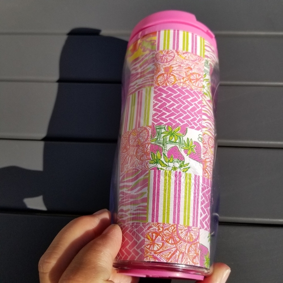 Lily Pulizer travel mug - Picture 4 of 8